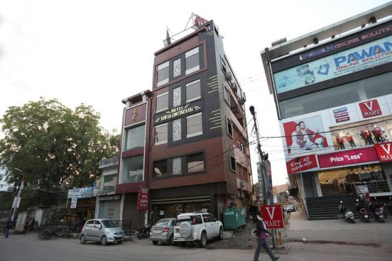 Capital O Hotel Surya Continental Lucknow Luaran gambar