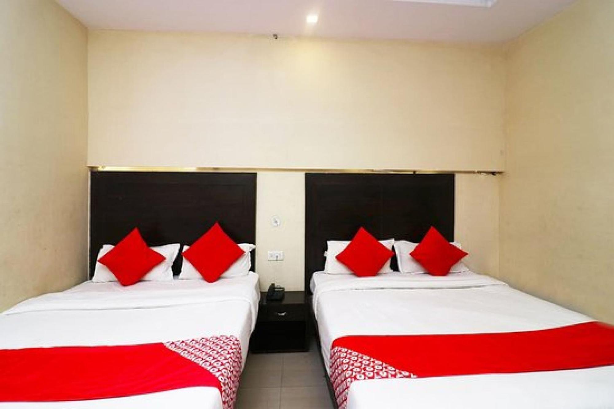 Capital O Hotel Surya Continental Lucknow Luaran gambar